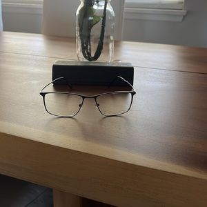 Michael Ryen reading glasses